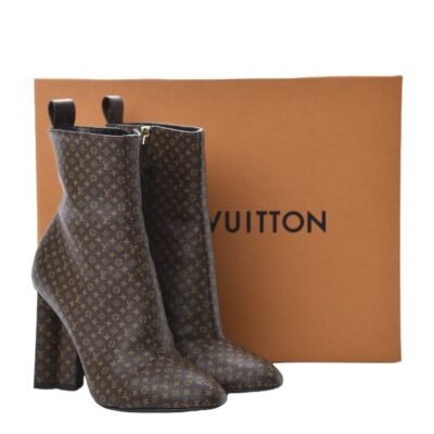 Louis Vuitton Silhouette Ankle Boot BLACK. Size 36.0