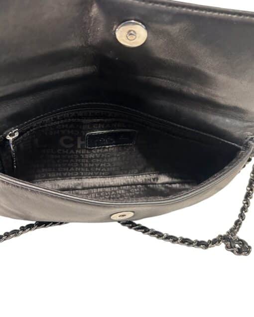 CHANEL Vintage Lambskin Logo Pochette Shoulder Bag in Black. - Image 14