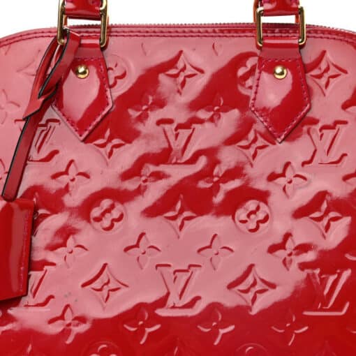 Louis Vuitton Vernis Leather Alma PM Pomme D'Amour Handbag - Image 9