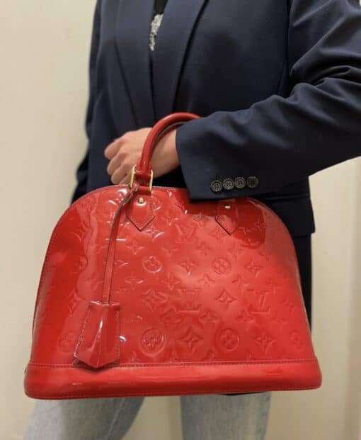 Louis Vuitton Vernis Leather Alma PM Pomme D'Amour Handbag - Image 13