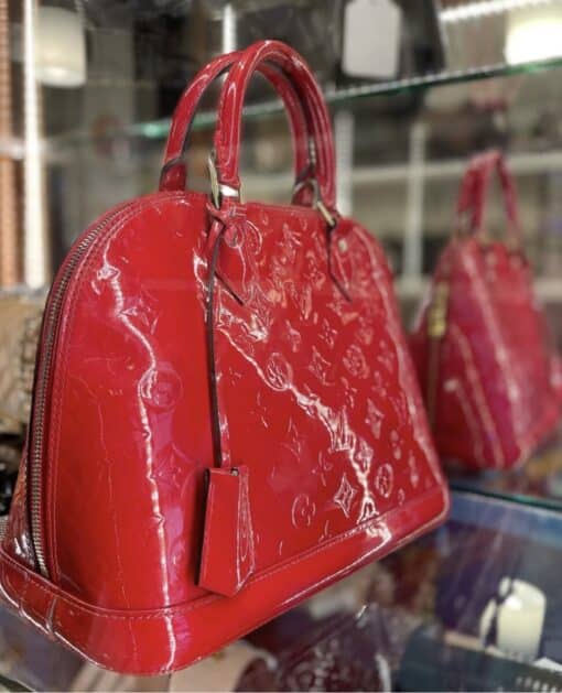 Louis Vuitton Vernis Leather Alma PM Pomme D'Amour Handbag - Image 12