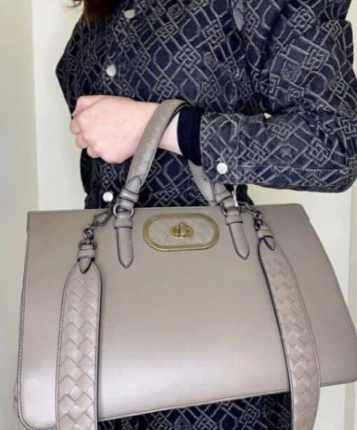 Bottega Veneta Ellittica Medium Tote Leather with Intrecciato Detail