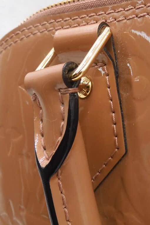 Louis Vuitton Vernis Alma PM Rose Velours Bag. - Image 5
