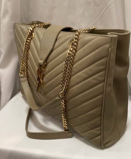 SAINT LAURENT Lambskin Matelasse Chevron Tote Bag - Image 15