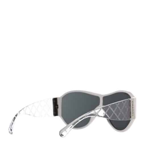 CHANEL Acetate Quilted Sunglasses White. - Image 3