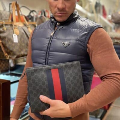 GUCCI GG Supreme Monogram Selleria Calfskin Web New Web Cosmetic/ Clutch Bag.