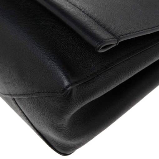 Louis Vuitton Black Calfskin Leather Lockme II Bag. - Image 15