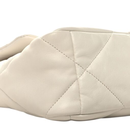 CHANEL Lambskin Quilted Large Chanel 19 Flap White. - Image 4