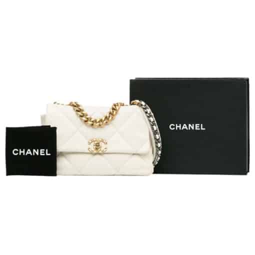 CHANEL Lambskin Quilted Large Chanel 19 Flap White. - Image 9