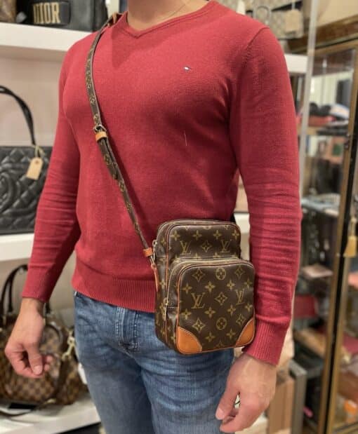 Louis Vuitton Monogram Amazone Vintage Crossbody - Image 18