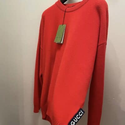 Gucci Men's Logo Tab Crew Neck Knit Jumper in Tomato Red (Size oversized M)