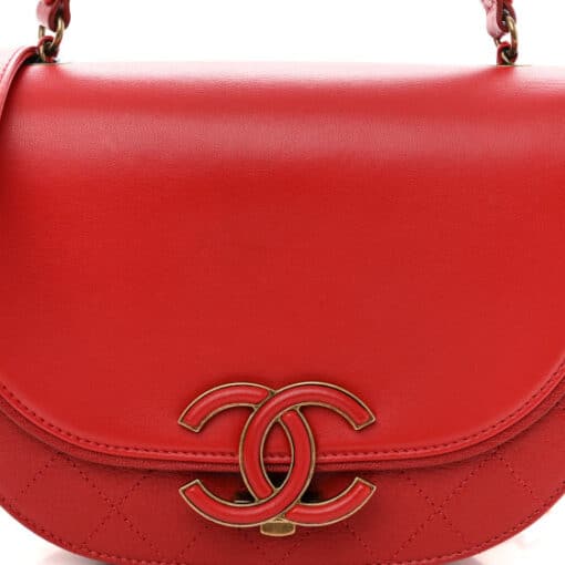 CHANEL Calfskin Quilted Medium Coco Curve Messenger Flap Red Bag - Image 8