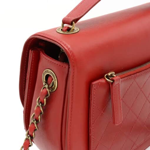 CHANEL Calfskin Quilted Medium Coco Curve Messenger Flap Red Bag - Image 7