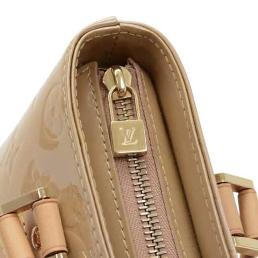Louis Vuitton Houston Patent Leather Handbag - Image 11