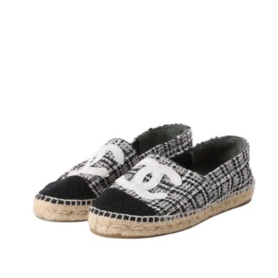 Chanel Black/White Tweed And Fabric CC Flat Espadrilles (Size 42)