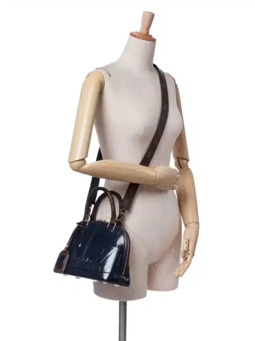 Louis Vuitton Patent leather Monogram Alma BB Marine. - Image 2