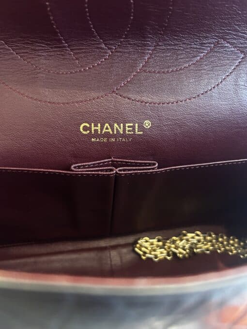 CHANEL Aged Calfskin Quilted 2.55 Reissue 227 Flap Black. - Image 7