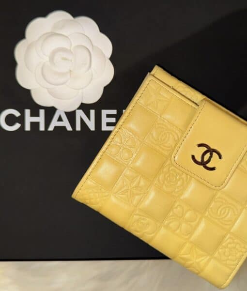 CHANEL Lambskin Precious Symbols French Flap Wallet Chartreus - Image 14