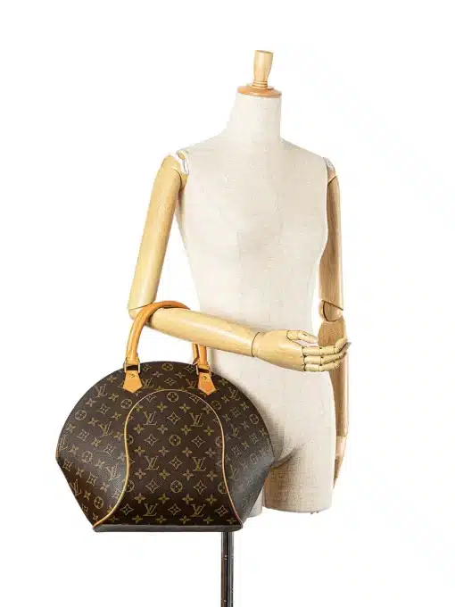 Louis Vuitton Monogram Vintage Ellipse MM. - Image 2