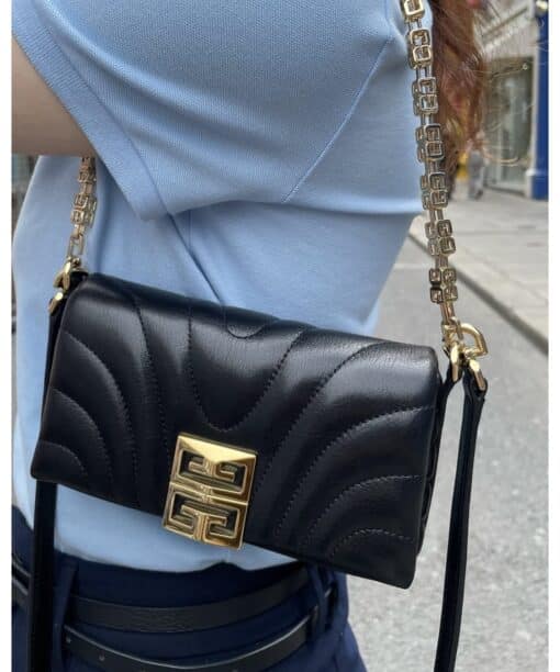 GIVENCHY Calfskin Quilted Micro 4G Soft Bag Black. - Image 13