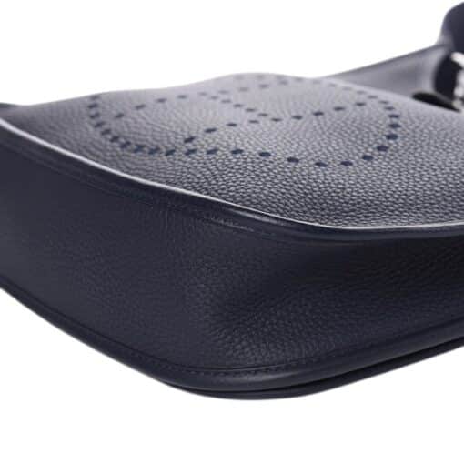 HERMES Taurillon Clemence Evelyne III PM Navy. - Image 4