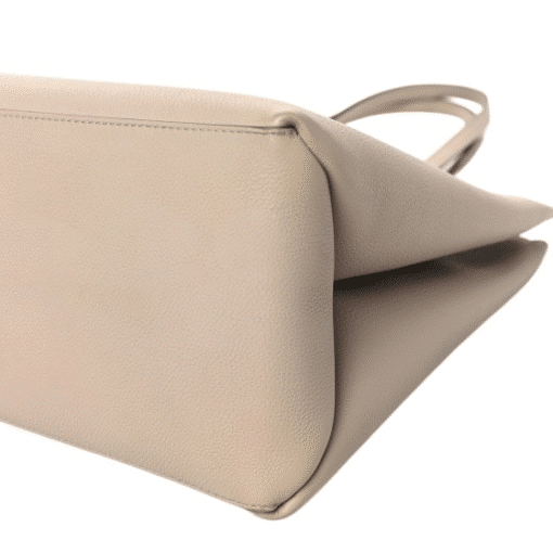 Louis Vuitton Grained Calfskin Lockme Shopper Greige - Image 11