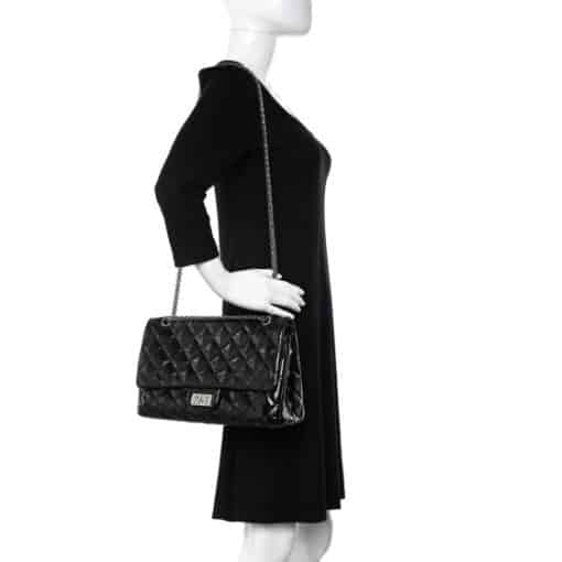 CHANEL Distressed Patent Quilted 2.55 Reissue 227 Flap Black. - Image 10