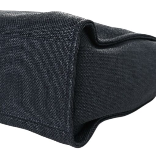 CHANEL Woven Straw Raffia Medium Deauville Tote Black. - Image 15