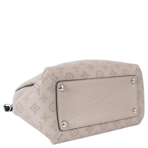 Louis Vuitton Babylone PM Hobo Monogram Mahina Galet Shoulder Bag - Image 7
