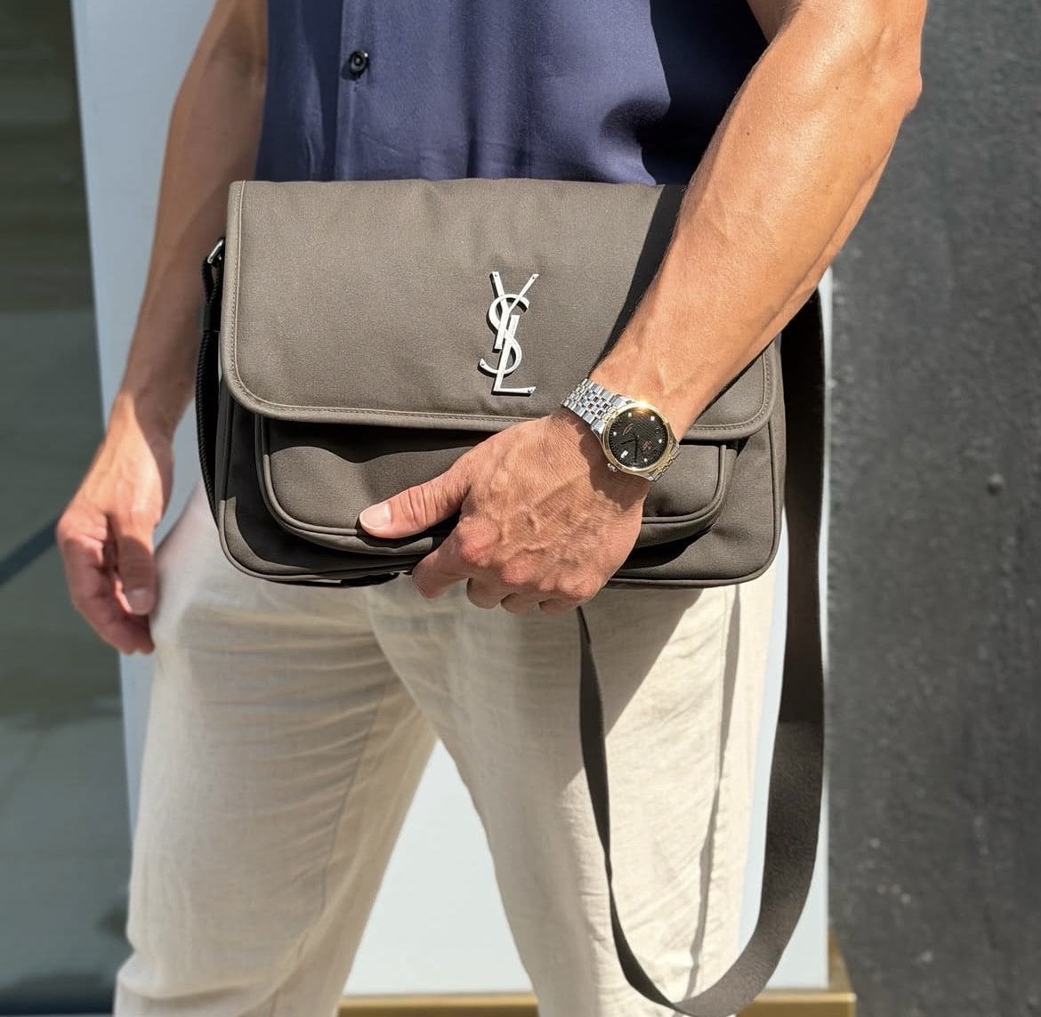 SAINT LAURENT Niki Canvas Messenger Bag in Dark Green. - Image 11