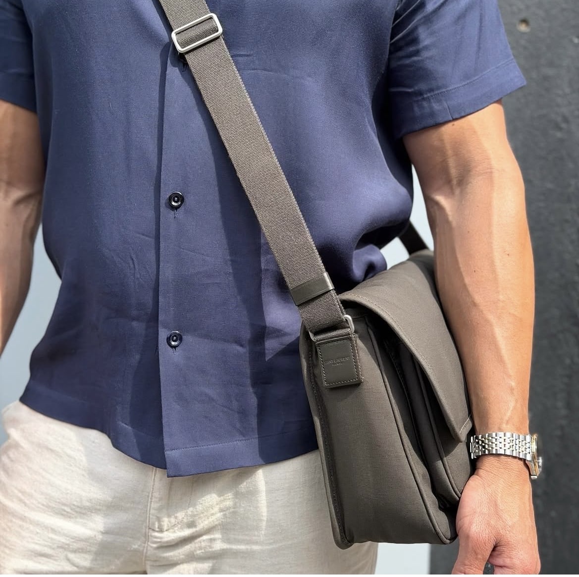 SAINT LAURENT Niki Canvas Messenger Bag in Dark Green. - Image 12