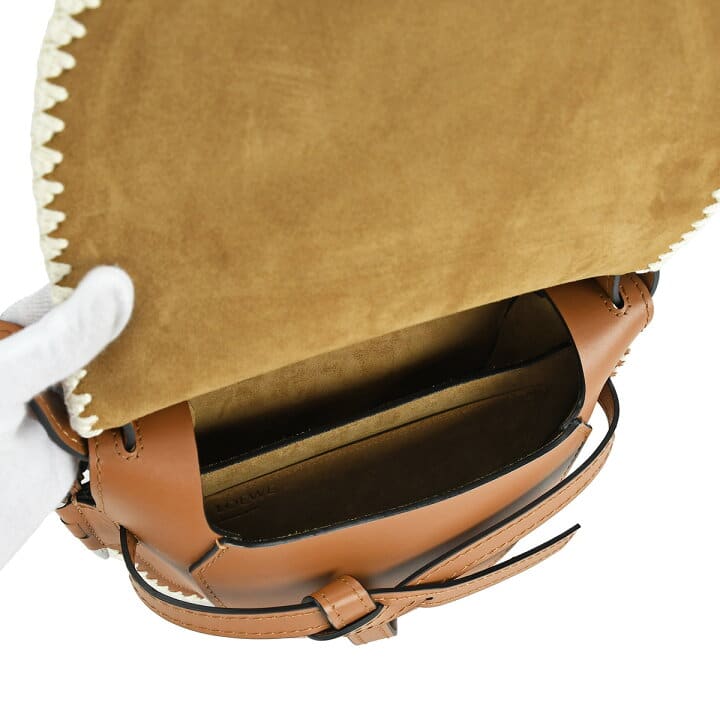 LOEWE Gate Leather Shoulder Crossbody Bag - Image 6