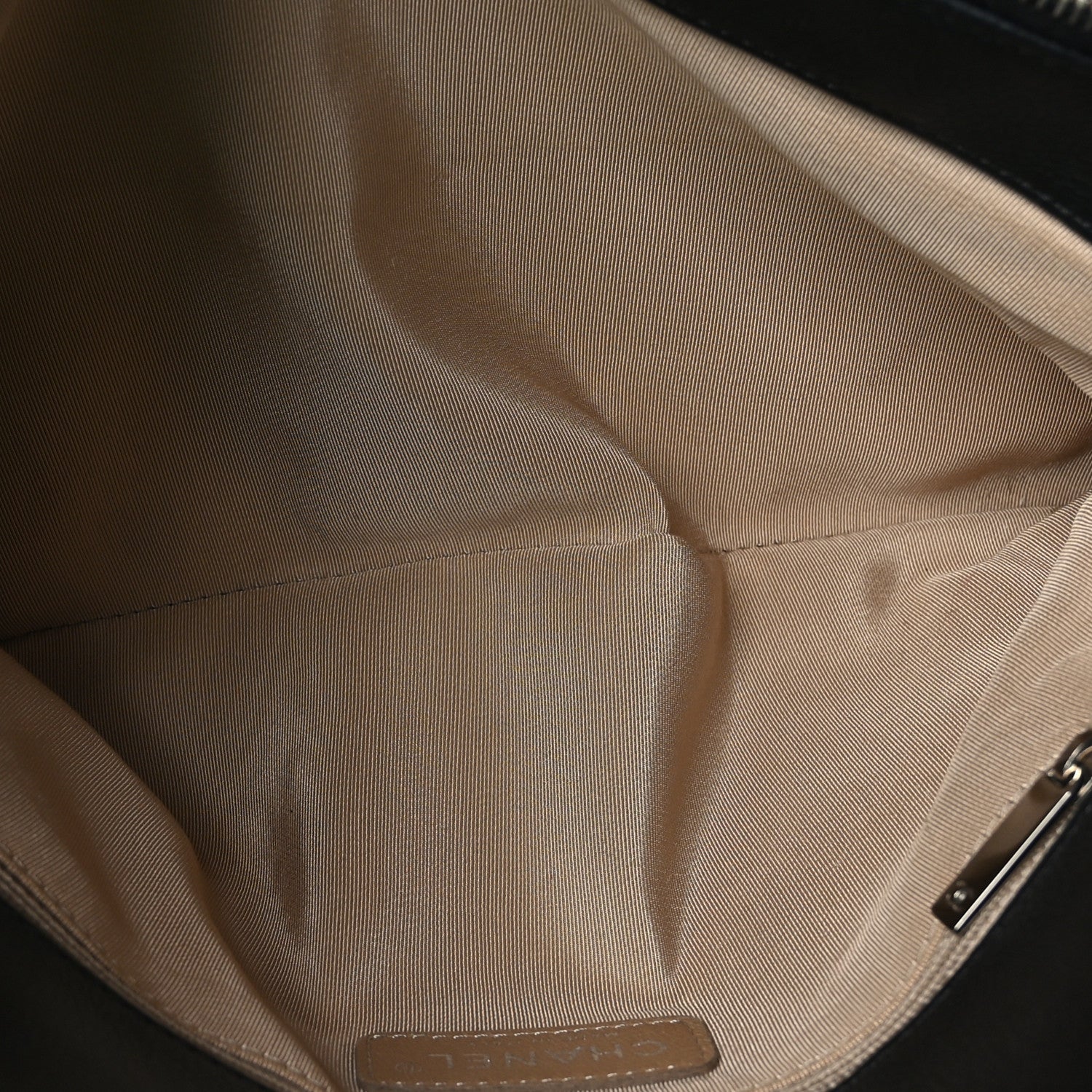 CHANEL Caviar Quilted Timeless CC Soft Tote Black. - Image 4