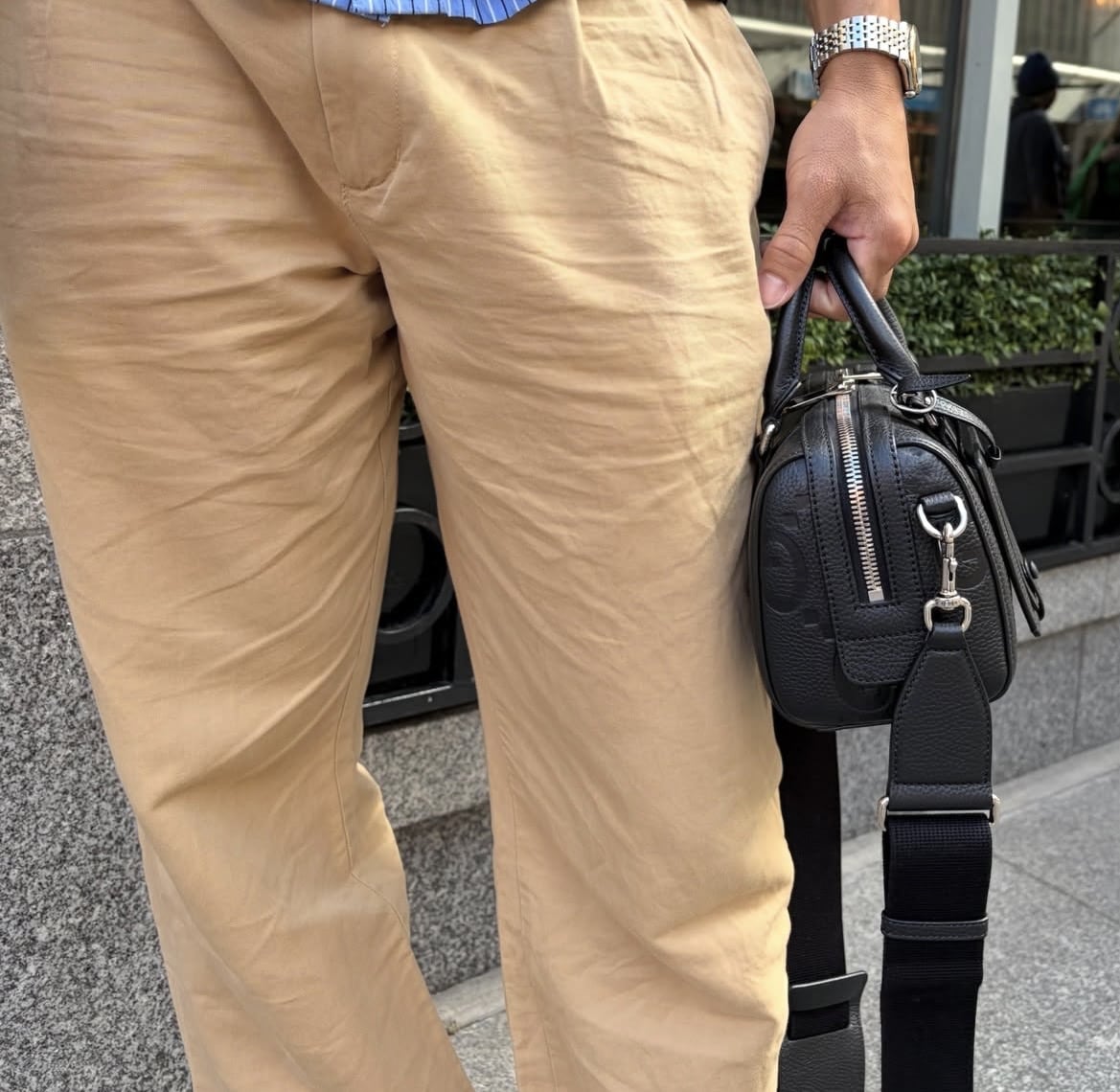 GUCCI Piuma Calfskin Jumbo GG Embossed Mini Duffle Crosbody Bag in Black. - Image 9