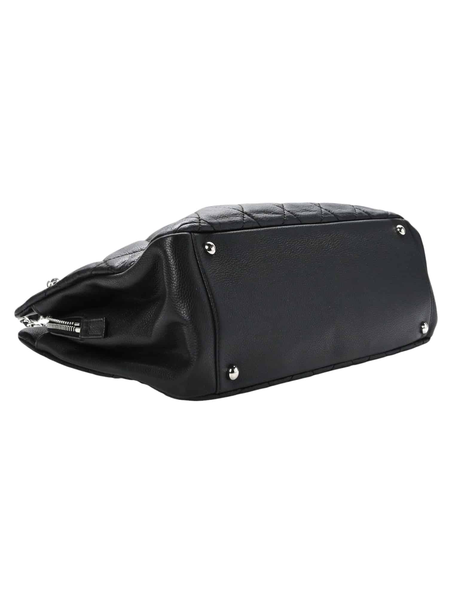 CHANEL Caviar Quilted Timeless CC Soft Tote Black. - Image 7