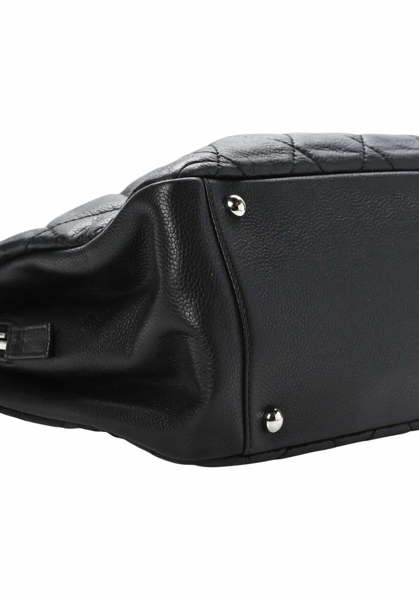 CHANEL Caviar Quilted Timeless CC Soft Tote Black. - Image 8