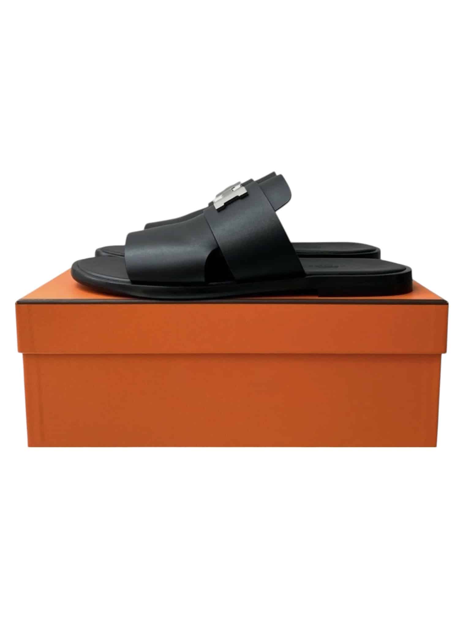 Hermes Arles Mule Sandals Leather in black. (Size 40) - Image 4