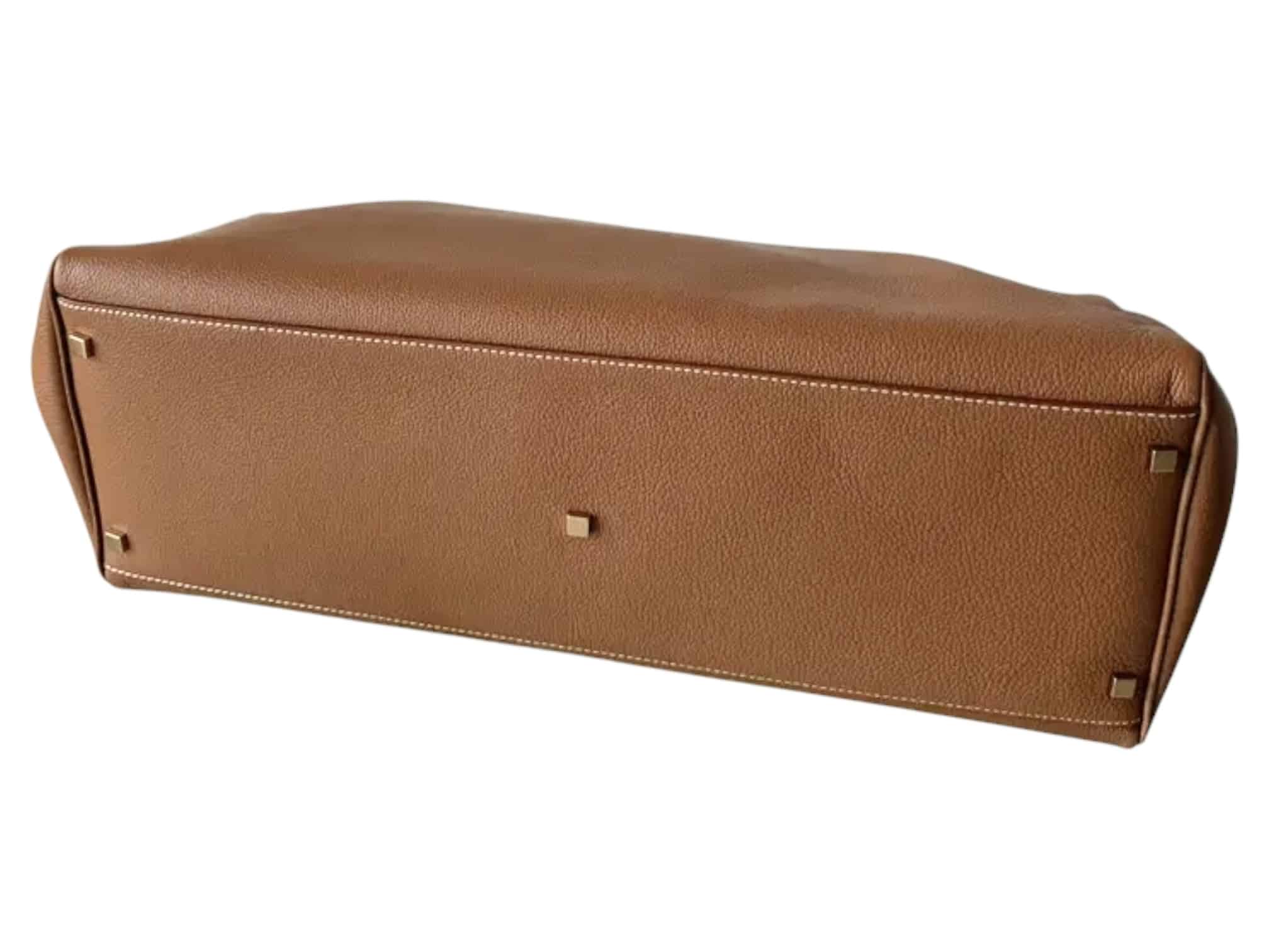 SAINT LAURENT Manhattan Large Leather Tote Bag in Tan Leather. - Image 4