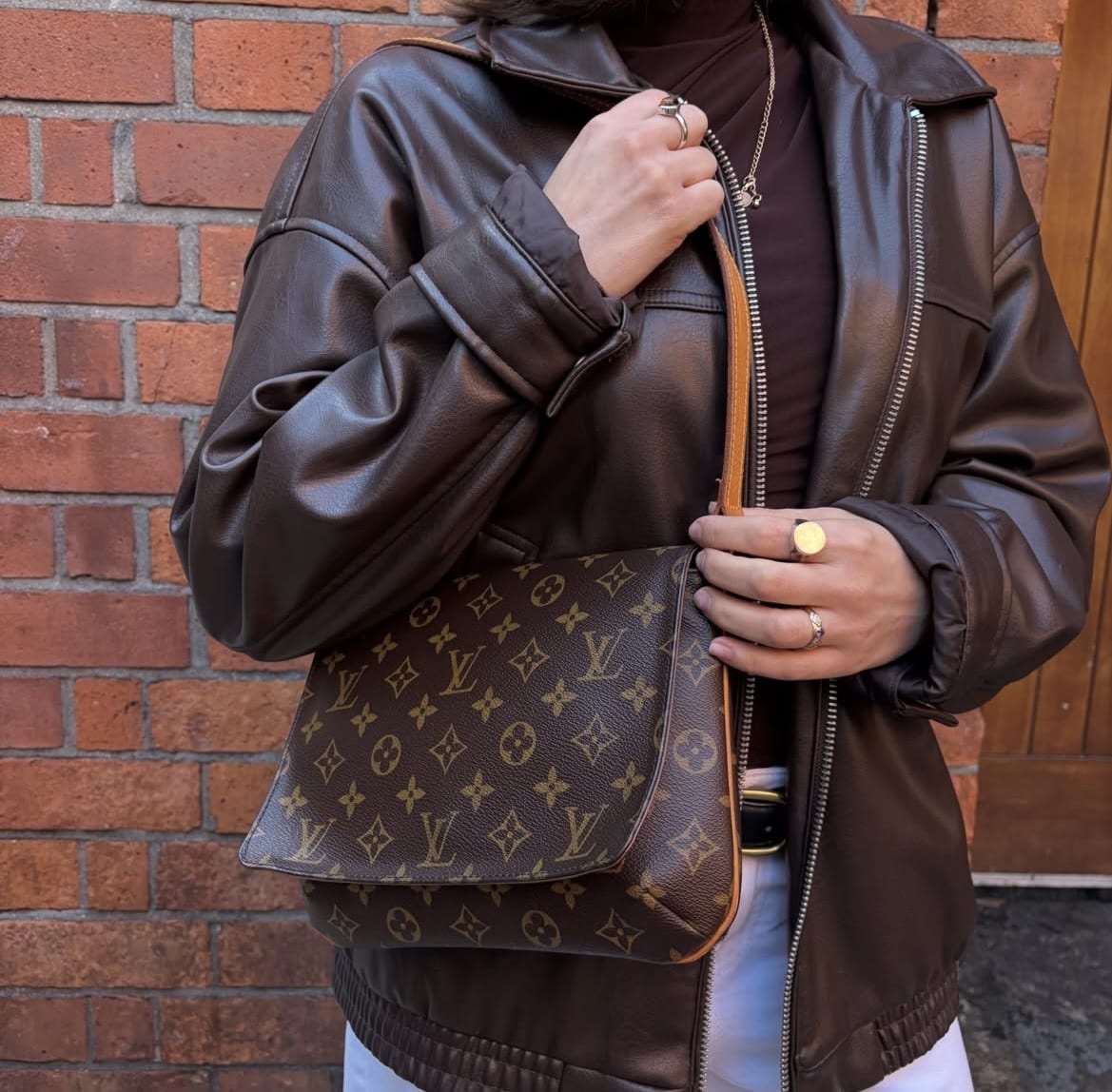 LOUIS VUITTON Vintage Monogram Musette Tango Shoulder Bag. - Image 9