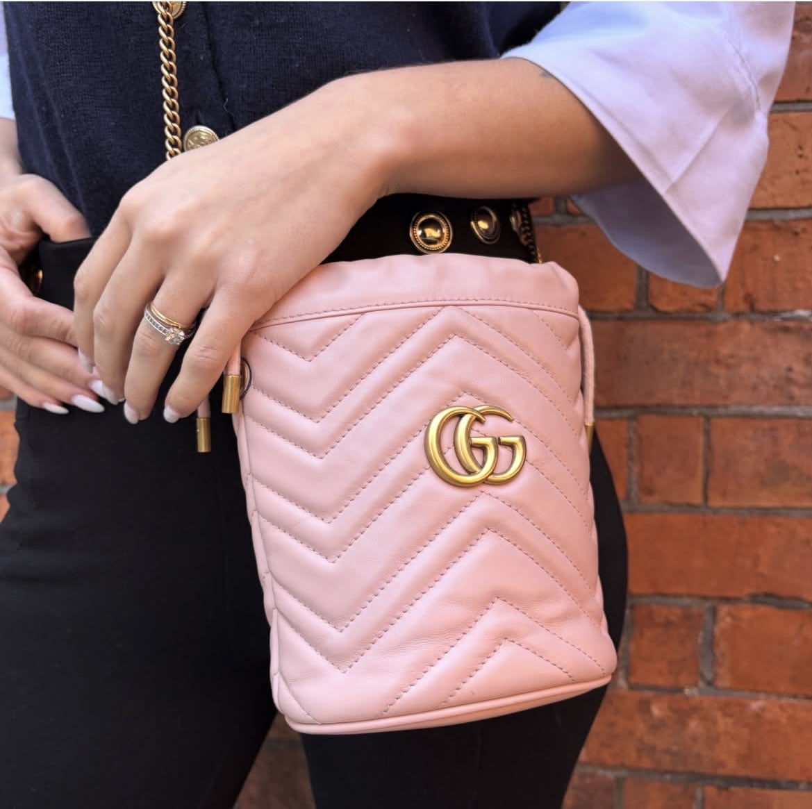 GUCCI Calfskin Matelasse Mini GG Marmont 2.0 Bucket Bag in Light Pink. - Image 12