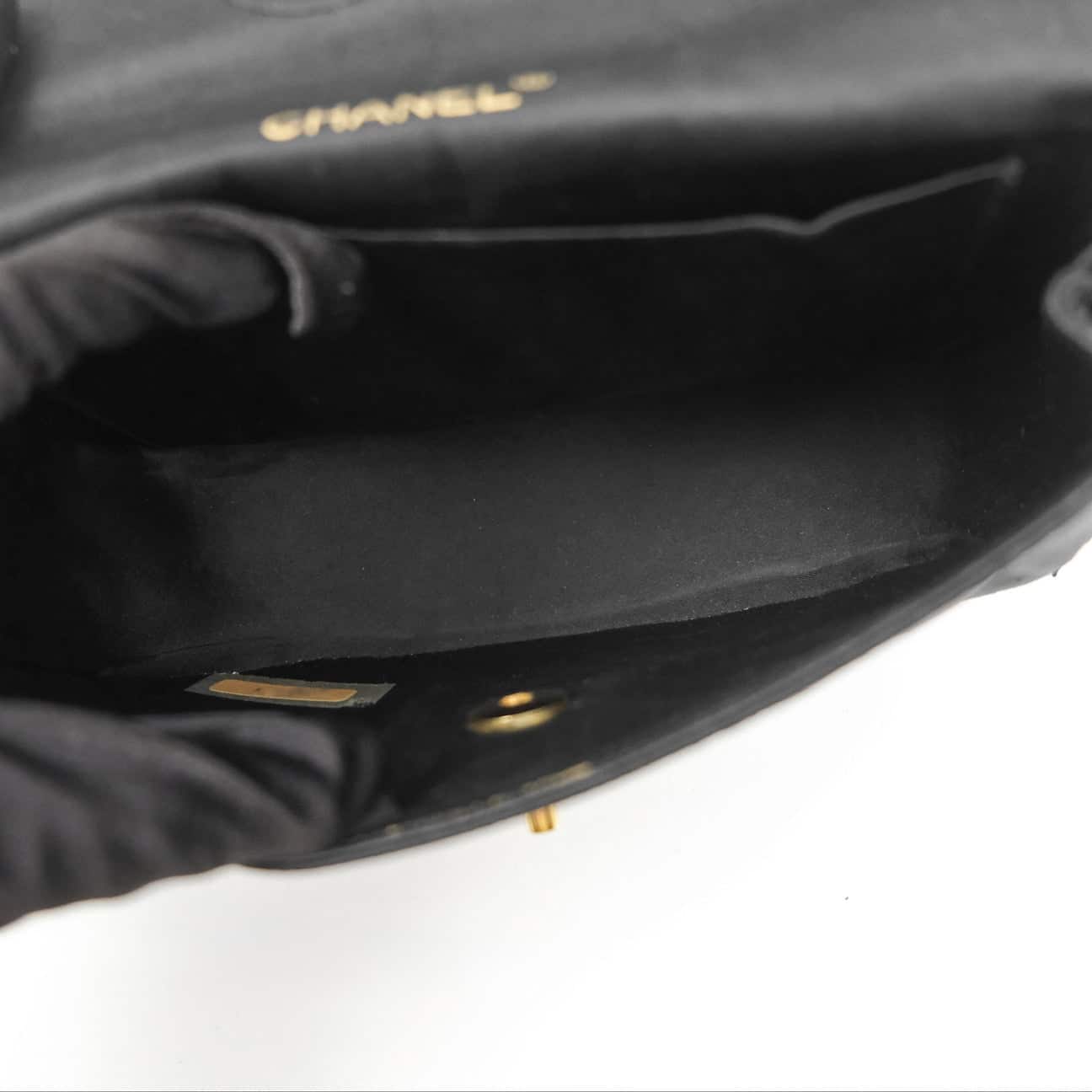 CHANEL Vintage Half Moon Chain Shoulder Bag Satin Black Gold CC 24k. - Image 12