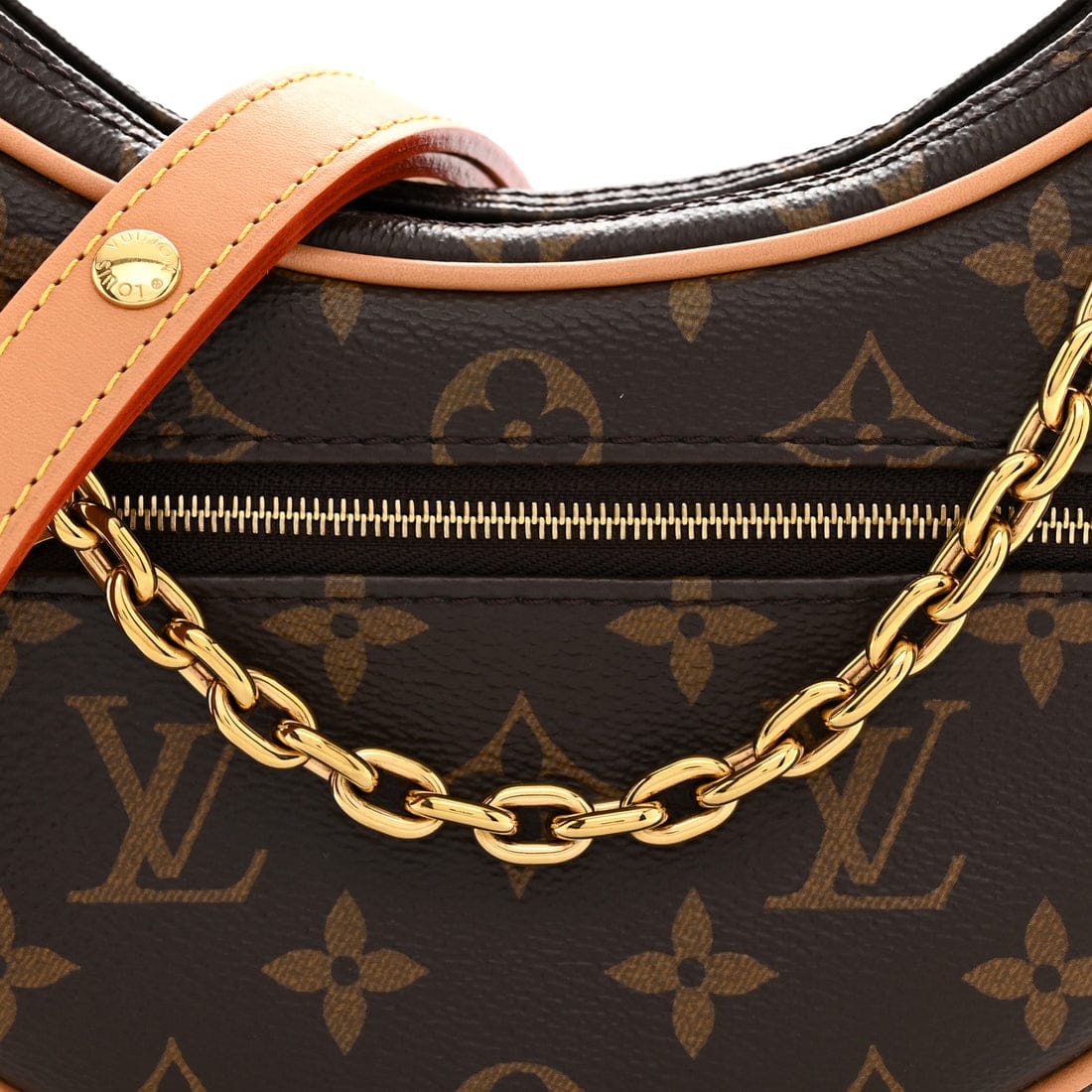 Louis Vuitton Monogram Loop Shoulder Bag. - Image 2