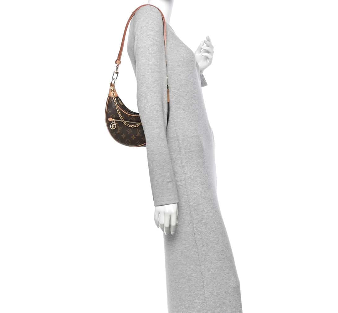 Louis Vuitton Monogram Loop Shoulder Bag. - Image 4