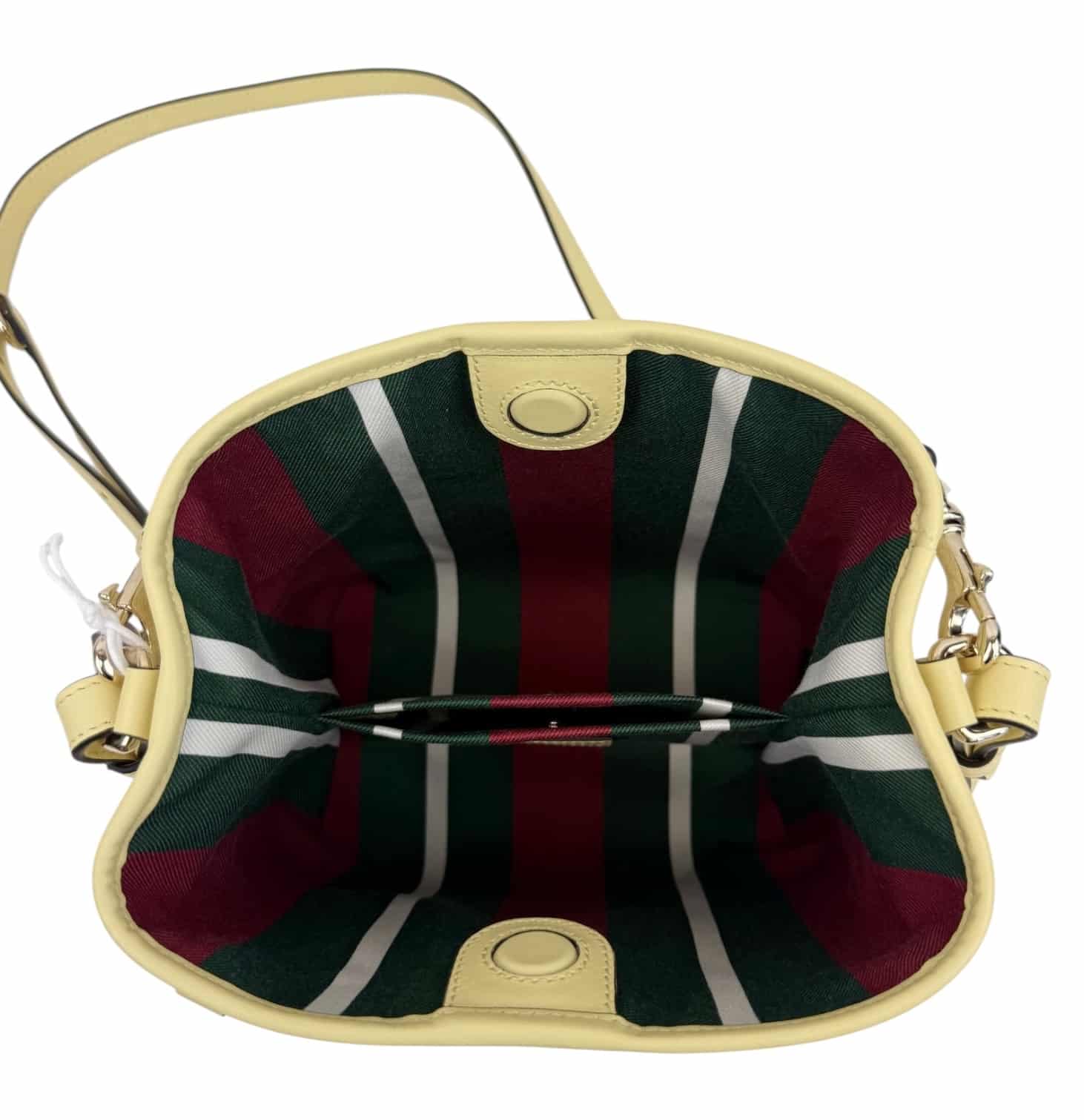 GUCCI Emblem Bucket Bag. - Image 11